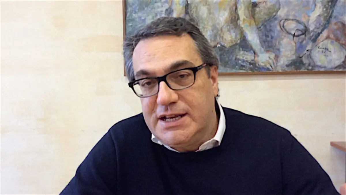 Locri, domani i funerali di Felice Maurizio D'Ettore nella chiesa cattedrale