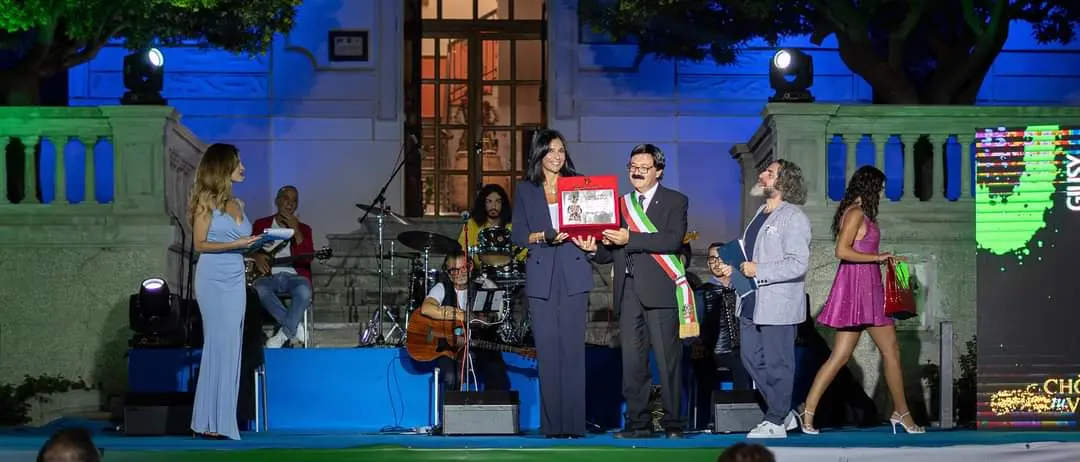 Da Bova la voce dei Greci di Calabria nel racconto del sindaco Casile: «Custodi di una cultura millenaria» | VIDEO