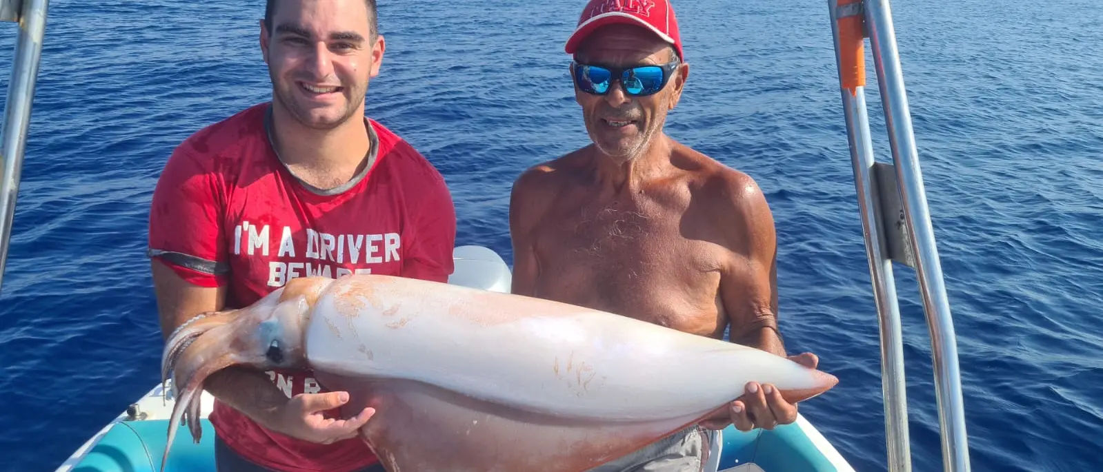 Pescato a Saline un calamaro gigante dal peso di 15 kg