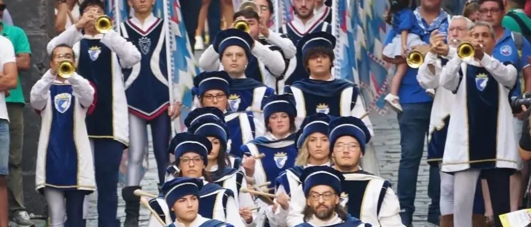 Al via domani il primo Palio delle Contrade