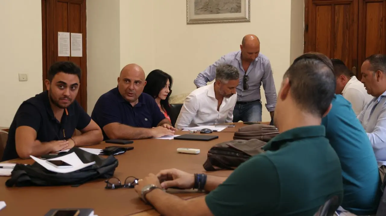 Delibera di Ferragosto: Ripepi accusa di favoritismi il Comune, che difende la legittimità dell'atto