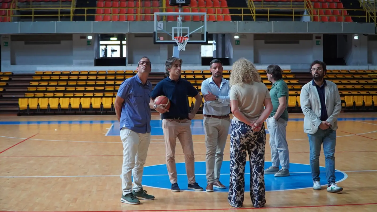 Proseguono i lavori di riqualificazione al Palapentimele di Reggio Calabria | FOTO