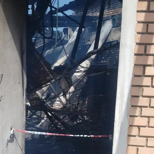 In fiamme parte del parco Ecolandia: «Ci vogliono distruggere»