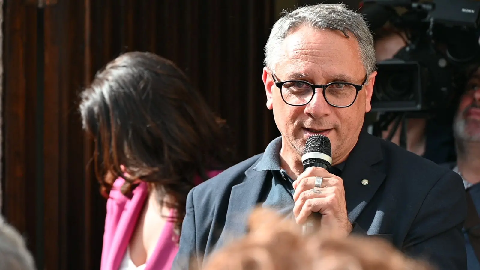 Reggio, bimba precipita dal settimo piano: la vicinanza del Garante Marziale