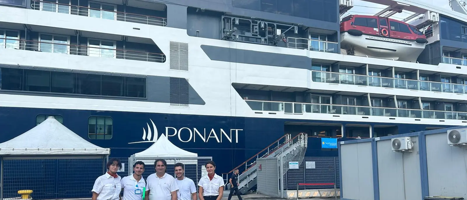 Nave da crociera Ponant al porto di Reggio, Latella: «Visitatori entusiasti» | FOTO