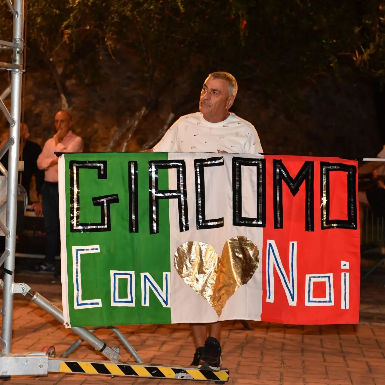 \"Chi non ride è fuori moda\". A Piazza Castello l'evento in ricordo di Giacomo Battaglia
