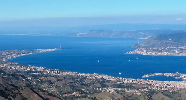Reggio e Messina, il giorno dell'intesa: due Giunte sulla stessa nave per dare forma all'Area integrata dello Stretto\n