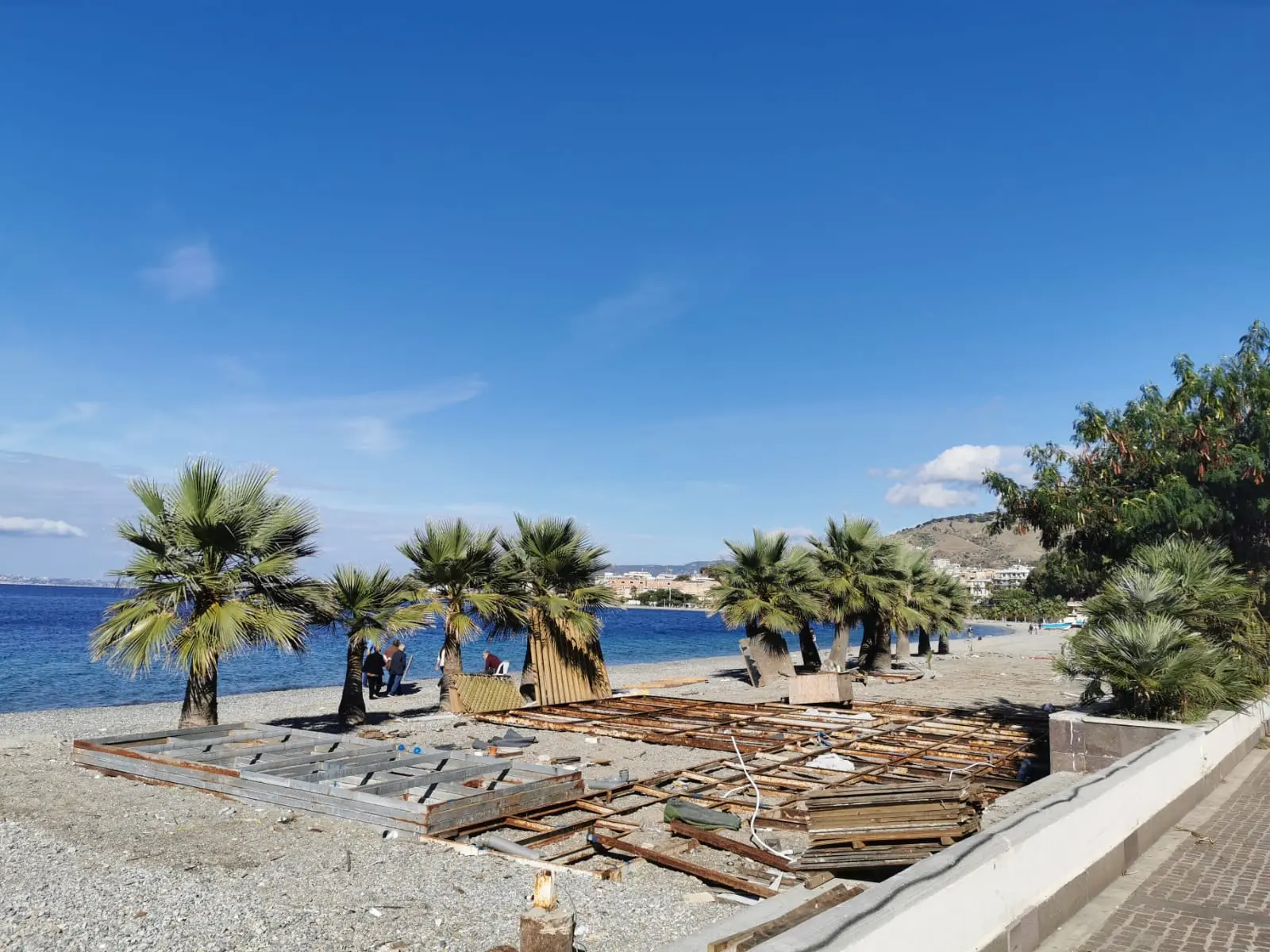 Lido comunale, «Sono in grande ritardo i lavori di ristrutturazione»