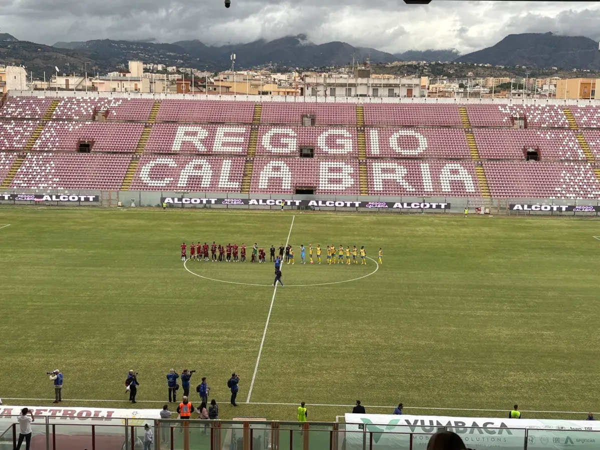 Reggina, prima sconfitta stagionale: al Granillo passa di rigore la Scafatese