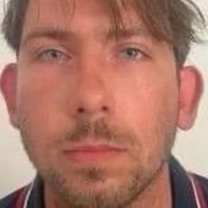 Marina di Gioiosa, ragazzo scomparso da un mese. L’appello della famiglia: «Aiutateci a ritrovarlo»