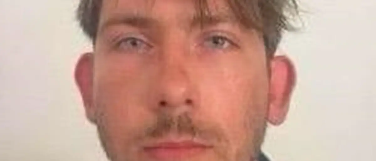 Marina di Gioiosa, ragazzo scomparso da un mese. L’appello della famiglia: «Aiutateci a ritrovarlo»