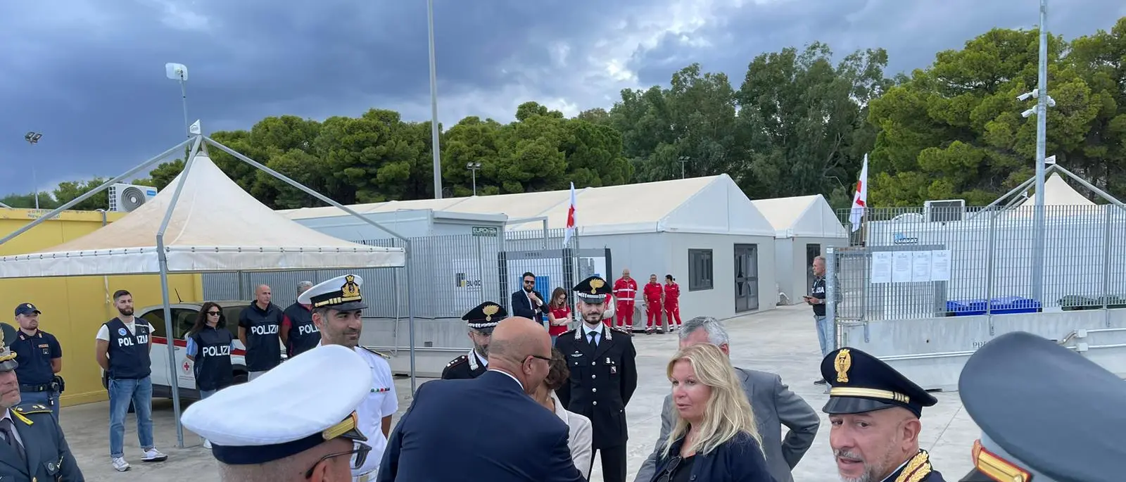 Emergenza sbarchi, a Roccella visita a sorpresa del prefetto Laura Lega