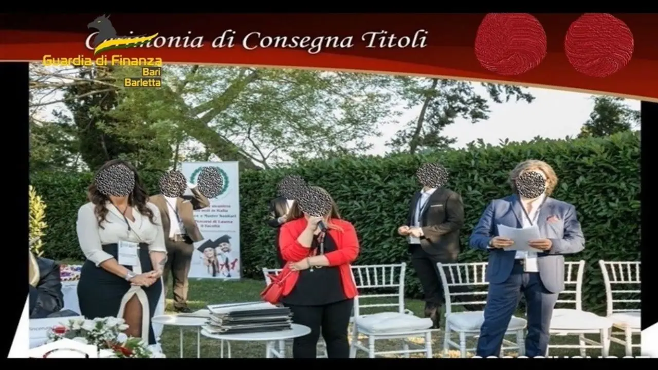 Falsi diplomi, alcuni corsisti sapevano dei titoli irregolari: l’inchiesta si allarga
