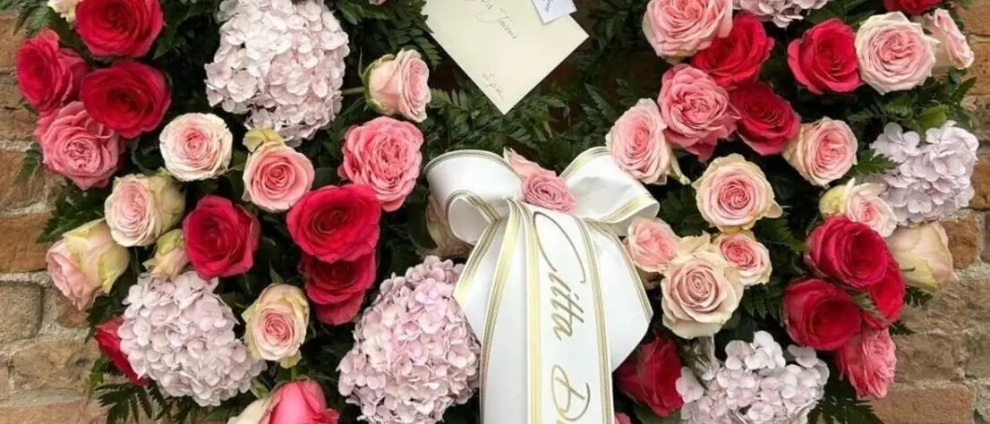 A Padova l’ultimo saluto a Chiara Jaconis, dal Comune di Locri una corona di fiori