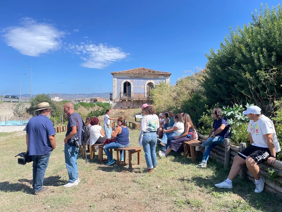 Reggio, La Casetta Blu presenta il progetto Polo sociale e culturale Trama