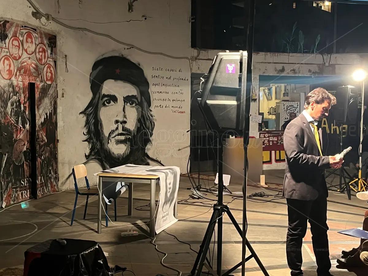 Premio nazionale In-Progress per lo spettacolo \"Quattro pezzi facili meno una“, ispirato alla storia dei cinque anarchici del Sud