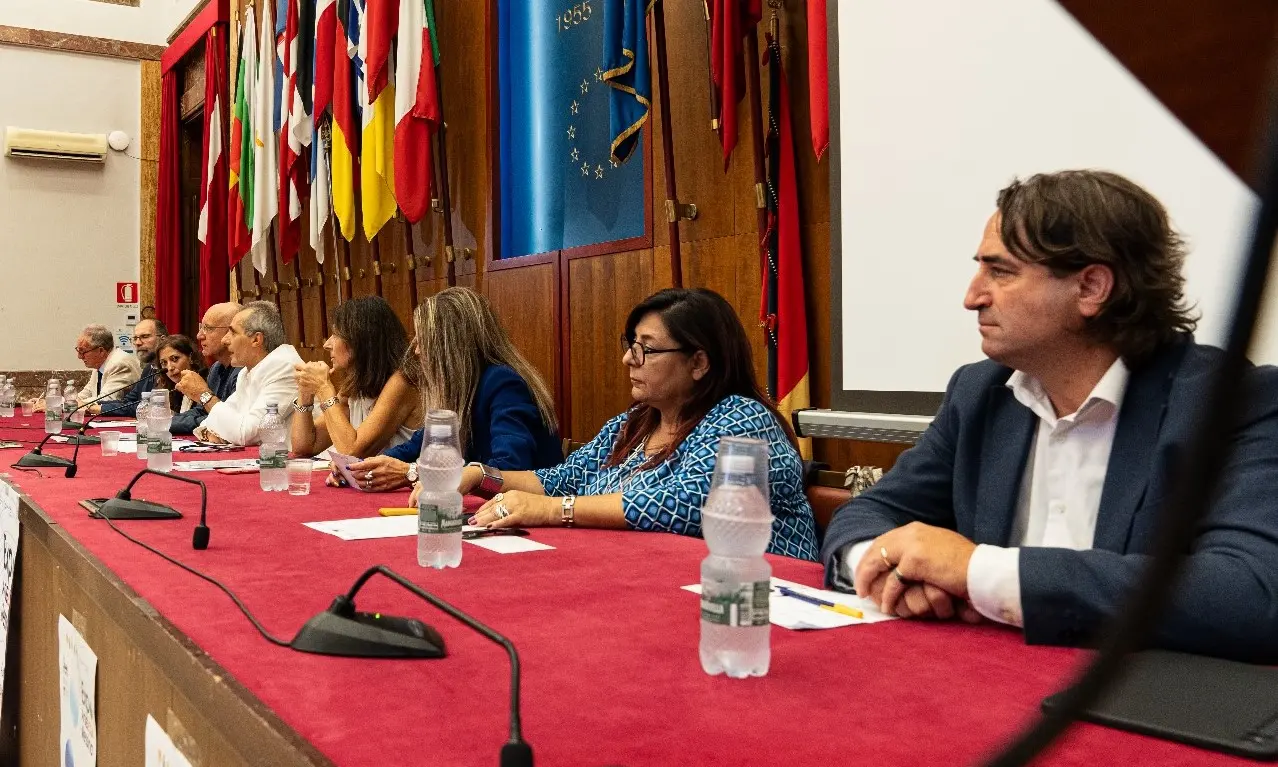 Reggio Calabria presente alla Biennale Expo Arte Messina 2024