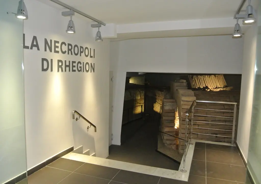 Reggio Calabria: la necropoli ellenistica del museo nazionale è un tesoro da scoprire con Enel e il Touring Club italiano