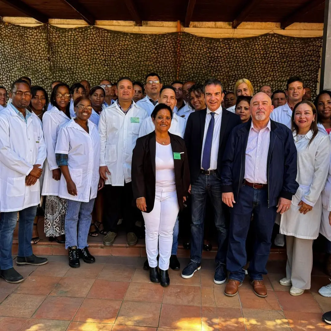 Sanità, arrivati in Calabria 66 nuovi medici cubani: 9 andranno nel reggino