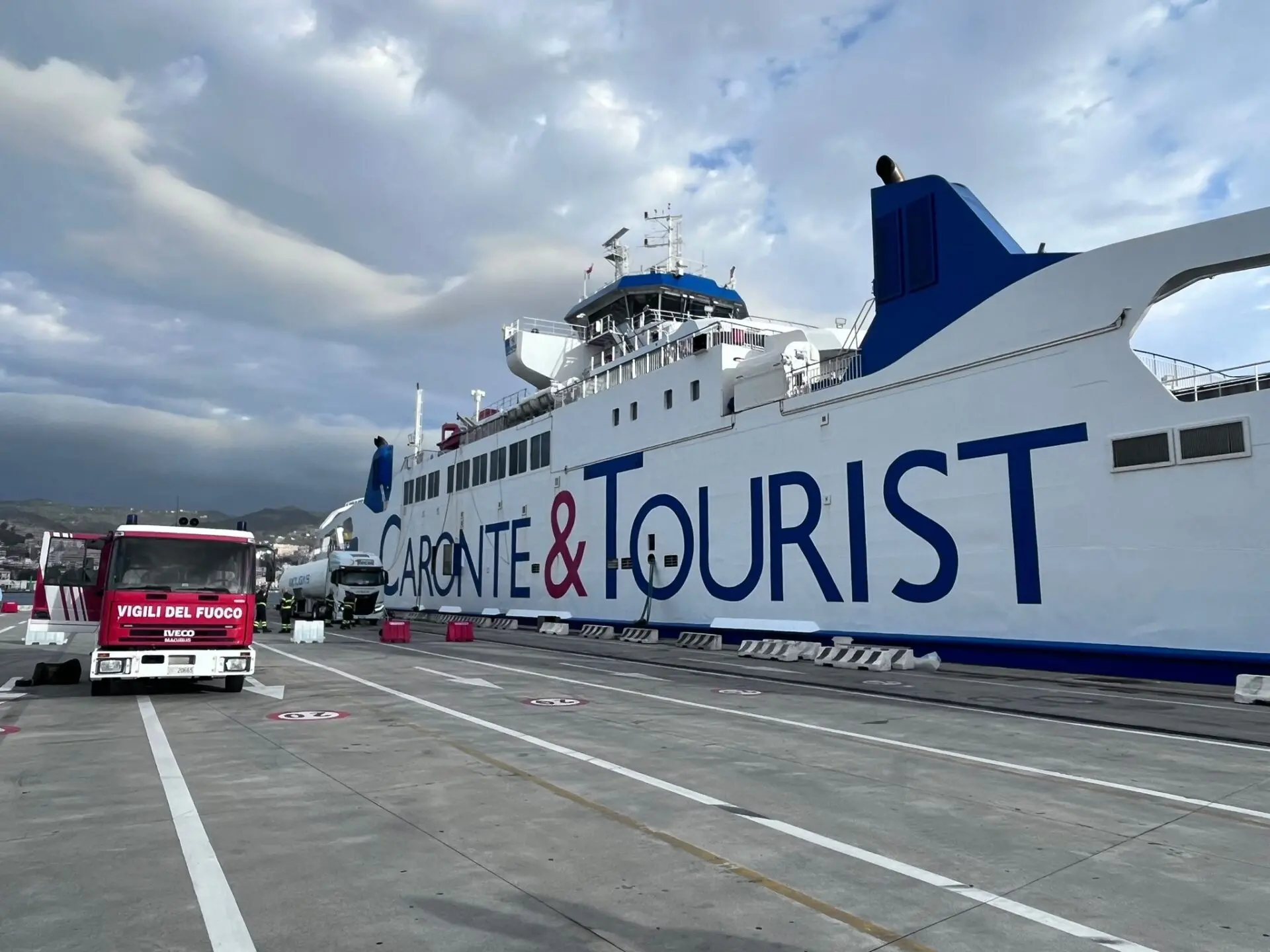 La nave Elio pronta a navigare a Gas Naturale Liquefatto: completato il primo bunkeraggio nello Stretto