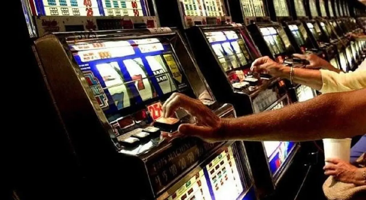 Gaming truccato a Cosenza, sequestro da 12 milioni di euro a una società di Luzzi\n