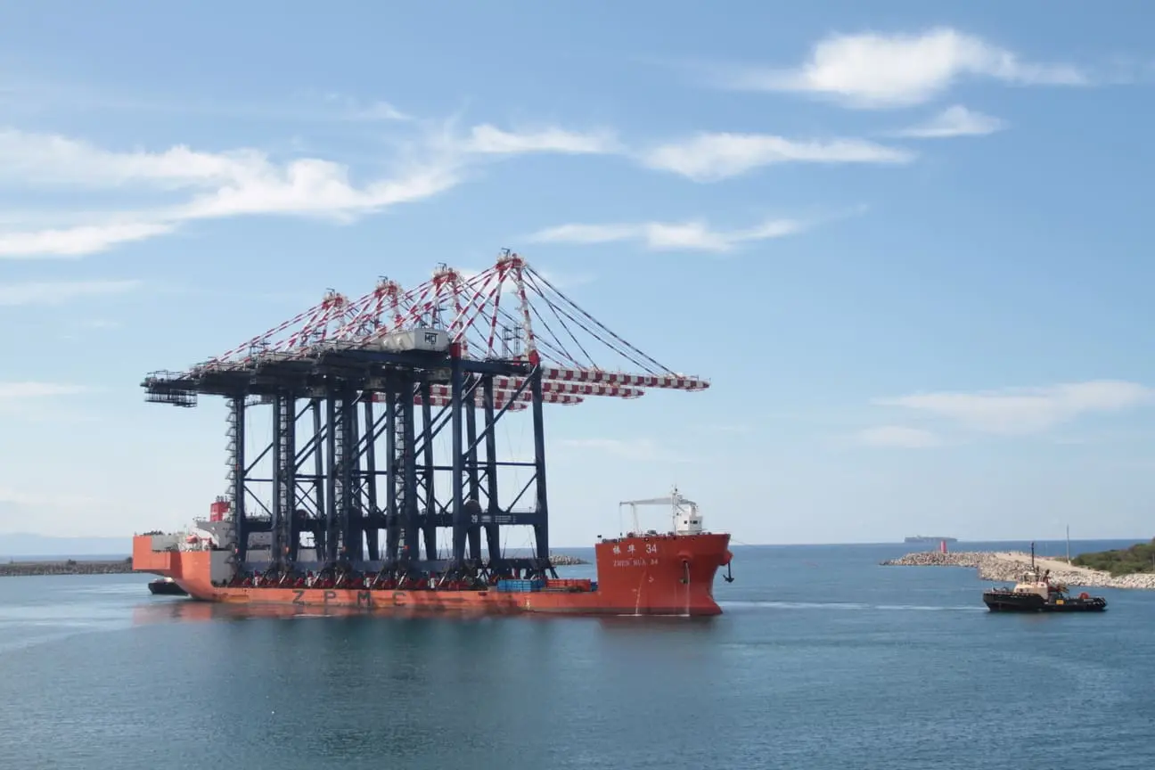 Gioia Tauro, arrivate in porto quattro nuove gru di banchina