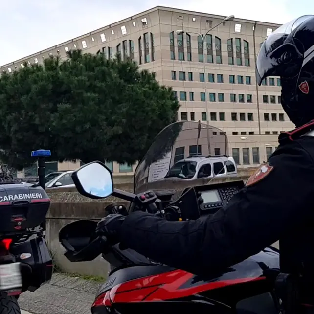 Reggio, 4 minorenni deferiti per rapina - VIDEO