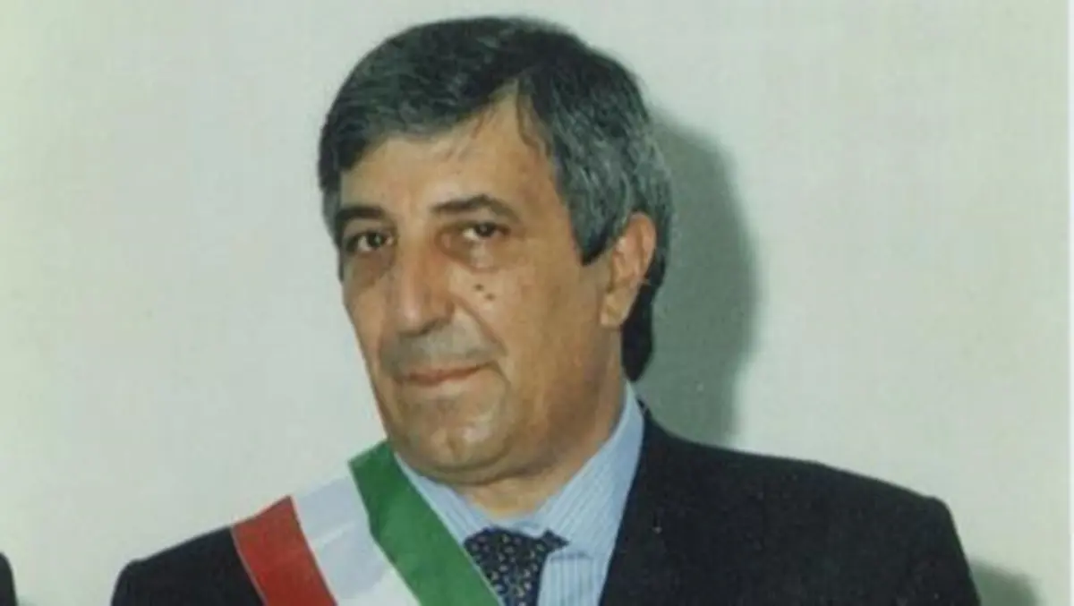 Cinquefrondi, il cordoglio del sindaco Conia per la scomparsa dell'ex primo cittadino Raffaele Manferoce