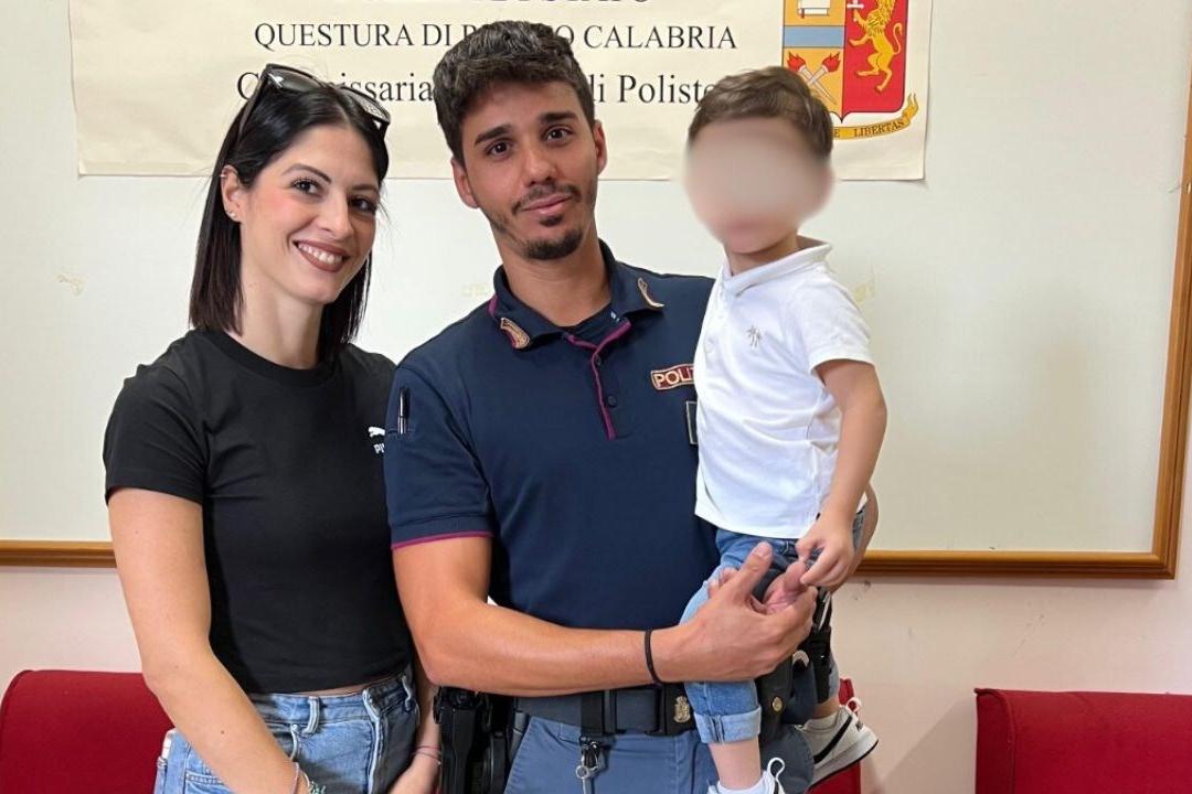 Polistena, Poliziotto salva bambino di due anni