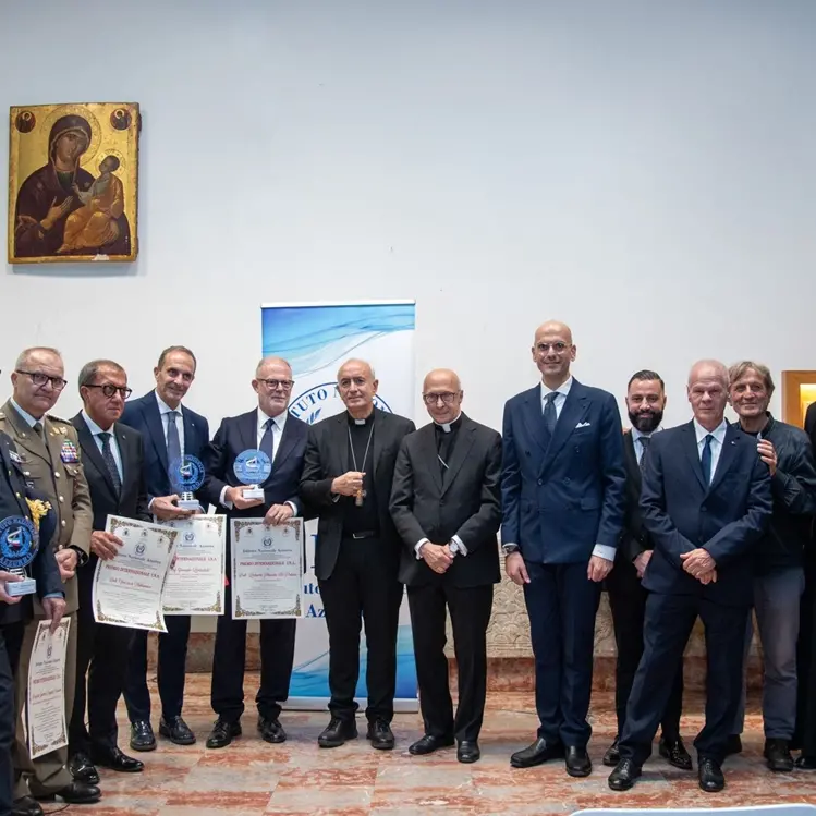 Il procuratore Di Palma e il rettore Zimbalatti premiati in Vaticano