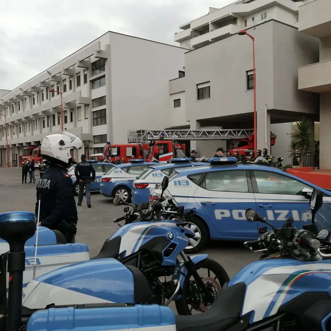 La sezione volanti della Polizia rende omaggio a Nino Candido