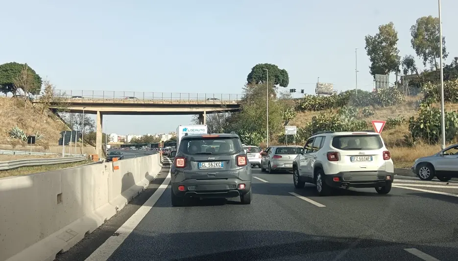 Reggio, un incidente ha rallentato il traffico all'uscita dello svincolo di Modena