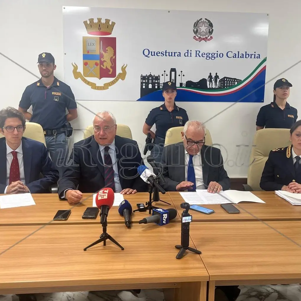 Operazione Masnada Ter, violenza sessuale a Seminara: manette per 9 giovani accusati di aver abusato di una minorenne per due anni - I NOMI