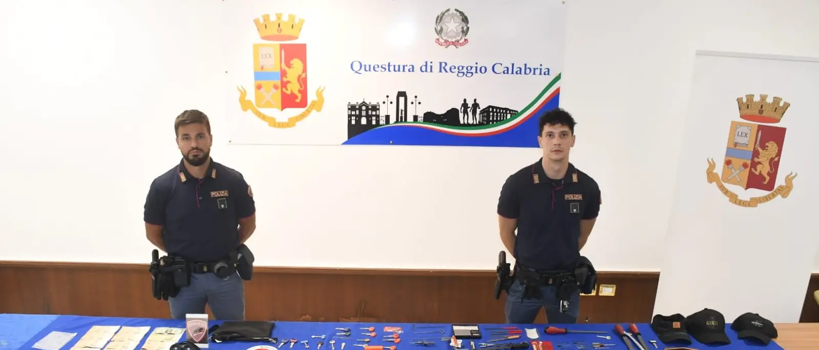 Reggio, fermati dalla Polizia gli autori di una rapina e numerosi furti nella zona sud della città