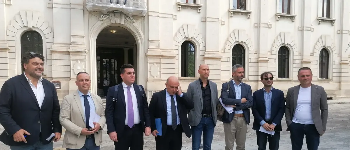 Reggio, «messo il bavaglio alle Commissioni», l’opposizione (sfrattata dal Palazzo) denuncia le «manovre eversive» della maggioranza