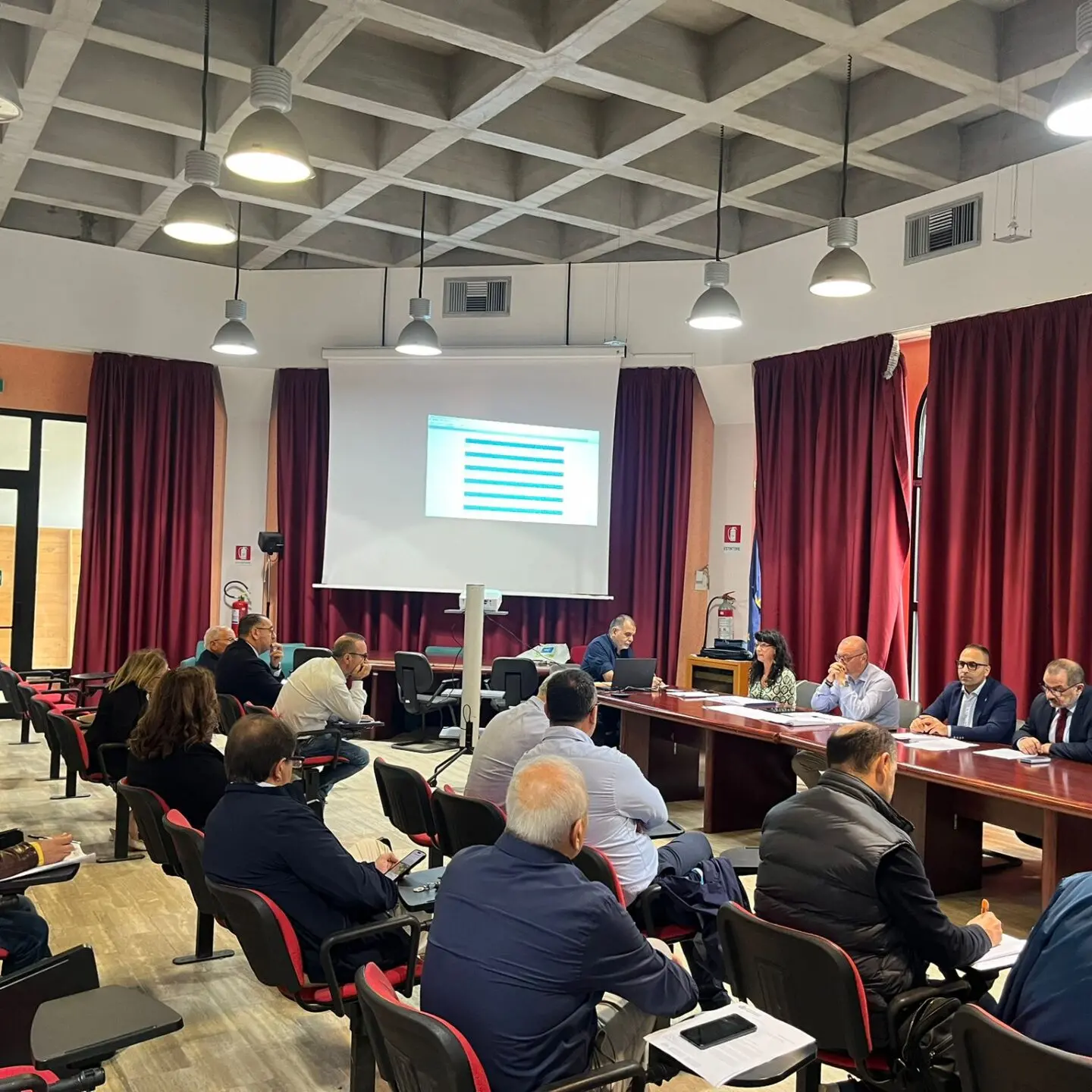 Dimensionamento scolastico, Metrocity e sindaci del reggino dicono \"no\": «Evitare chiusura di nuovi plessi»