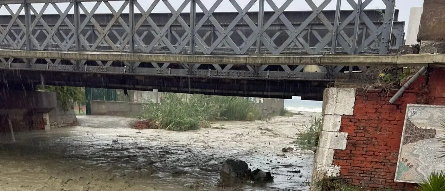 Tragedia sfiorata a Bova Marina, la minoranza attacca l'Amministrazione: «Coc non attivo»