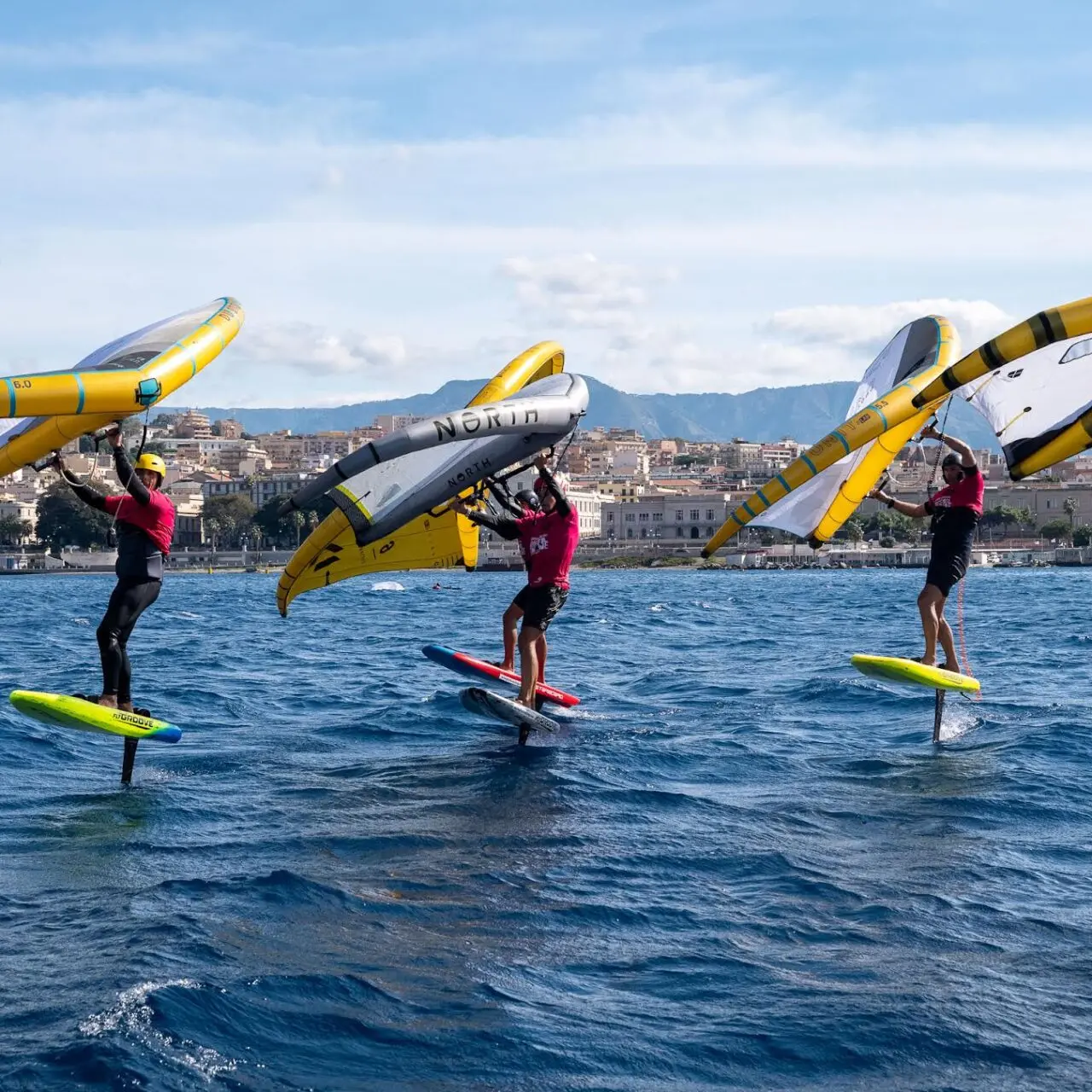 Incoronazione del Campione Italiano al Campionato di Wingfoil Freeride 2024: una competizione accesa fino all’ultima sfida