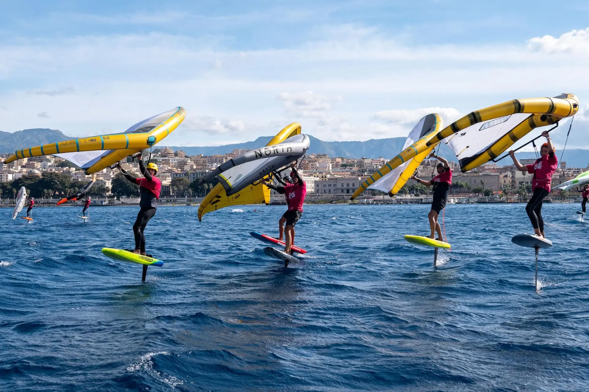 Incoronazione del Campione Italiano al Campionato di Wingfoil Freeride 2024: una competizione accesa fino all’ultima sfida