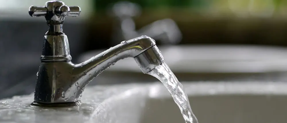 Lavori sulla rete idrica, domani pomeriggio rubinetti chiusi a Siderno