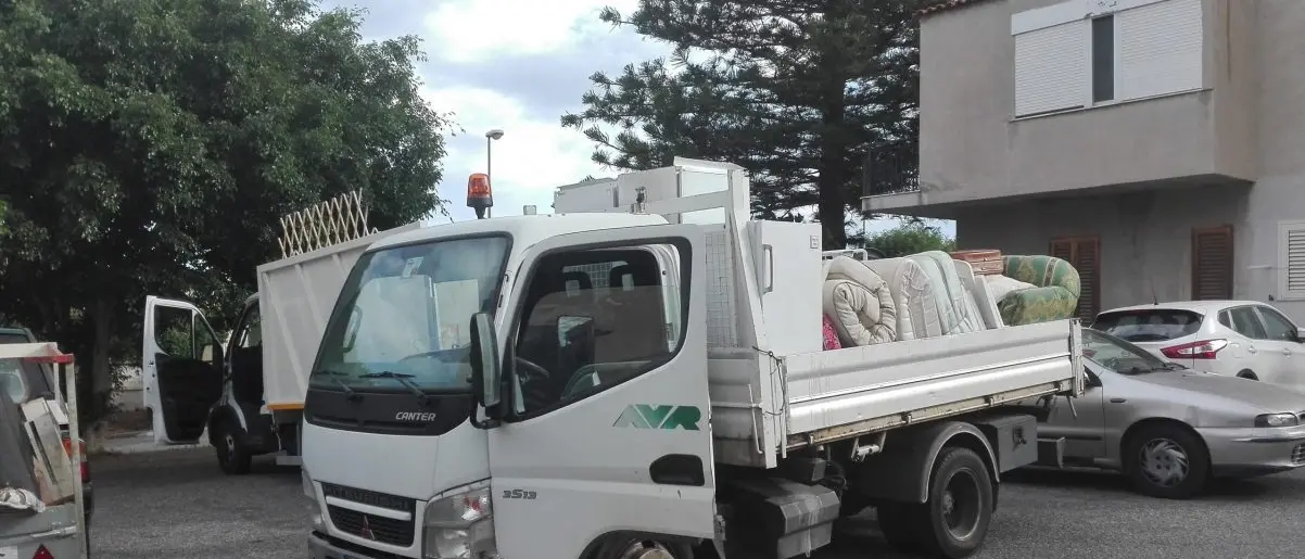 Operai Avr Taurianova ancora senza stipendio, Fiadel: «Comportamento inaccettabile»