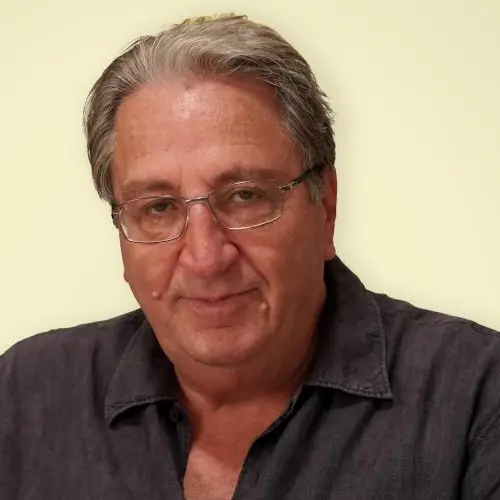 Roccella, lutto nel mondo della cultura: è morto Vincenzo Staiano