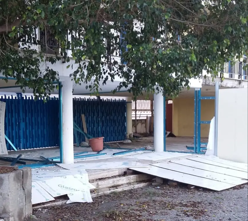 Lido Comunale: atto vandalico stanotte, distrutte le pannellature