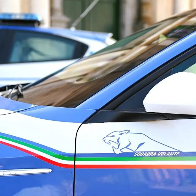 Villa, 22enne arrestato dalla Polizia per furto e minacce: obbligo di firma per il giovane