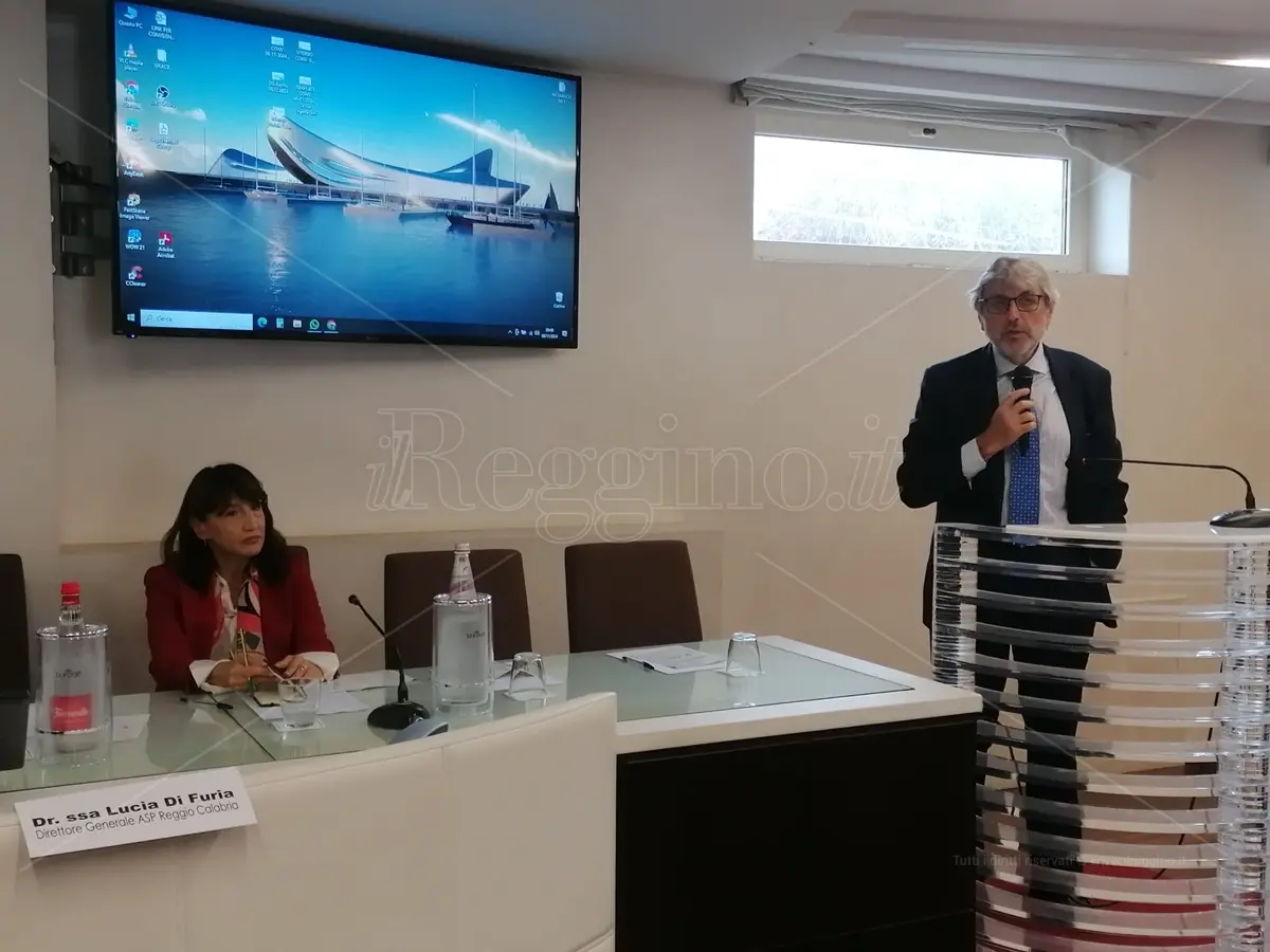 Gestione risorse umane Asp Reggio, Di Furia illustra l’esperienza reggina: «Riportiamo in asse l’azienda»