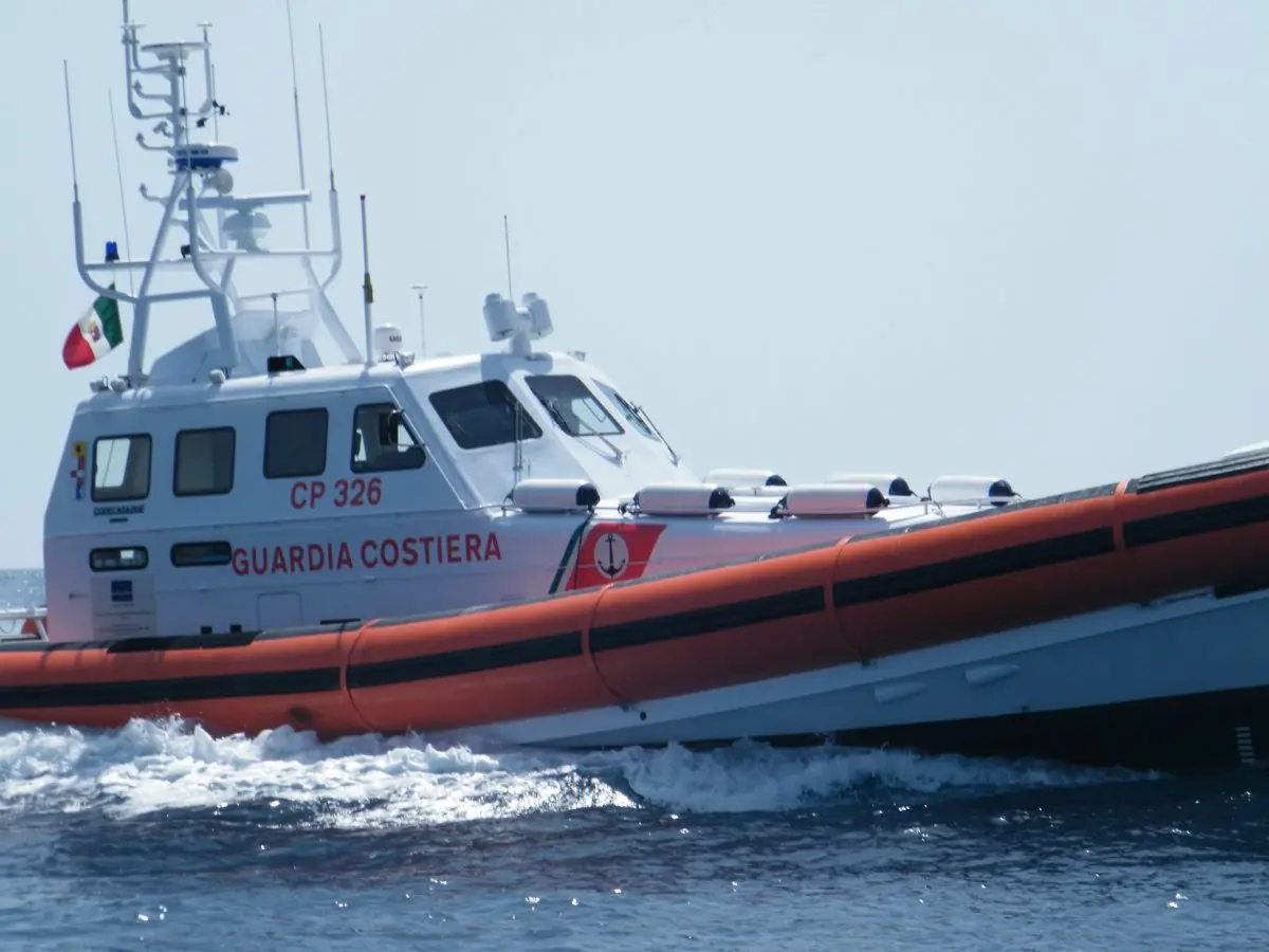 Calabria, giovane 30enne annega mentre fa il bagno
