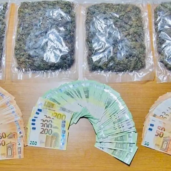 Bagnara, eseguiti tre arresti e sequestrati un chilo di marijuana e 37 mila euro in contanti