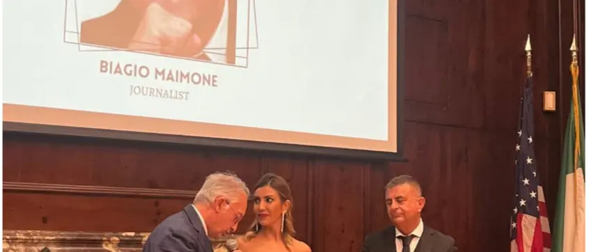 La Calabria trionfa a New York, il giornalista Maimone di Mammola riceve il Caruso Prize come comunicatore italiano del 2024