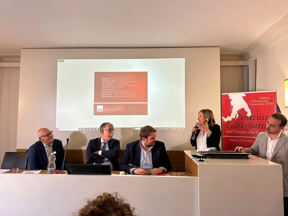 Costruire l’alternativa dall’Europa al Sud, il sindaco di Siderno Fragomeni alla due giorni cosentina organizzata da Sandro Ruotolo