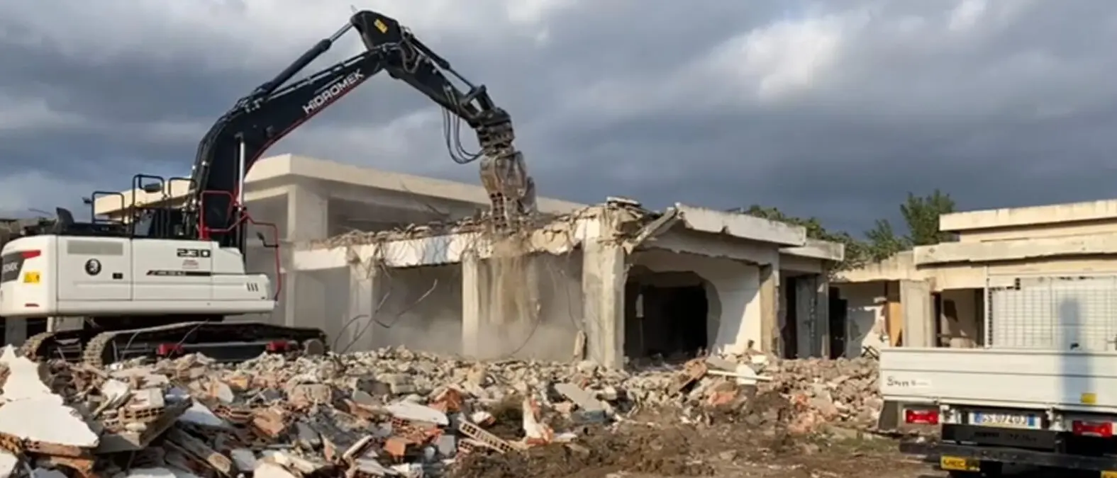 IL CASO | Scuola Bachelet, infuria la polemica a Condofuri: accuse di ostruzionismo e opacità tra il sindaco e l'opposizione